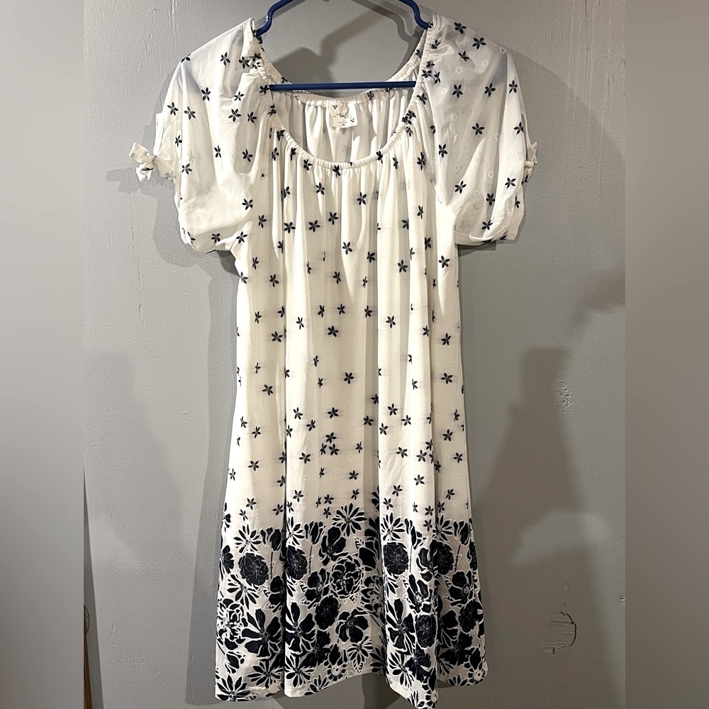 NWOT Siren Lily‎ Blue/White Floral Lace SPRING Dress SzMedium